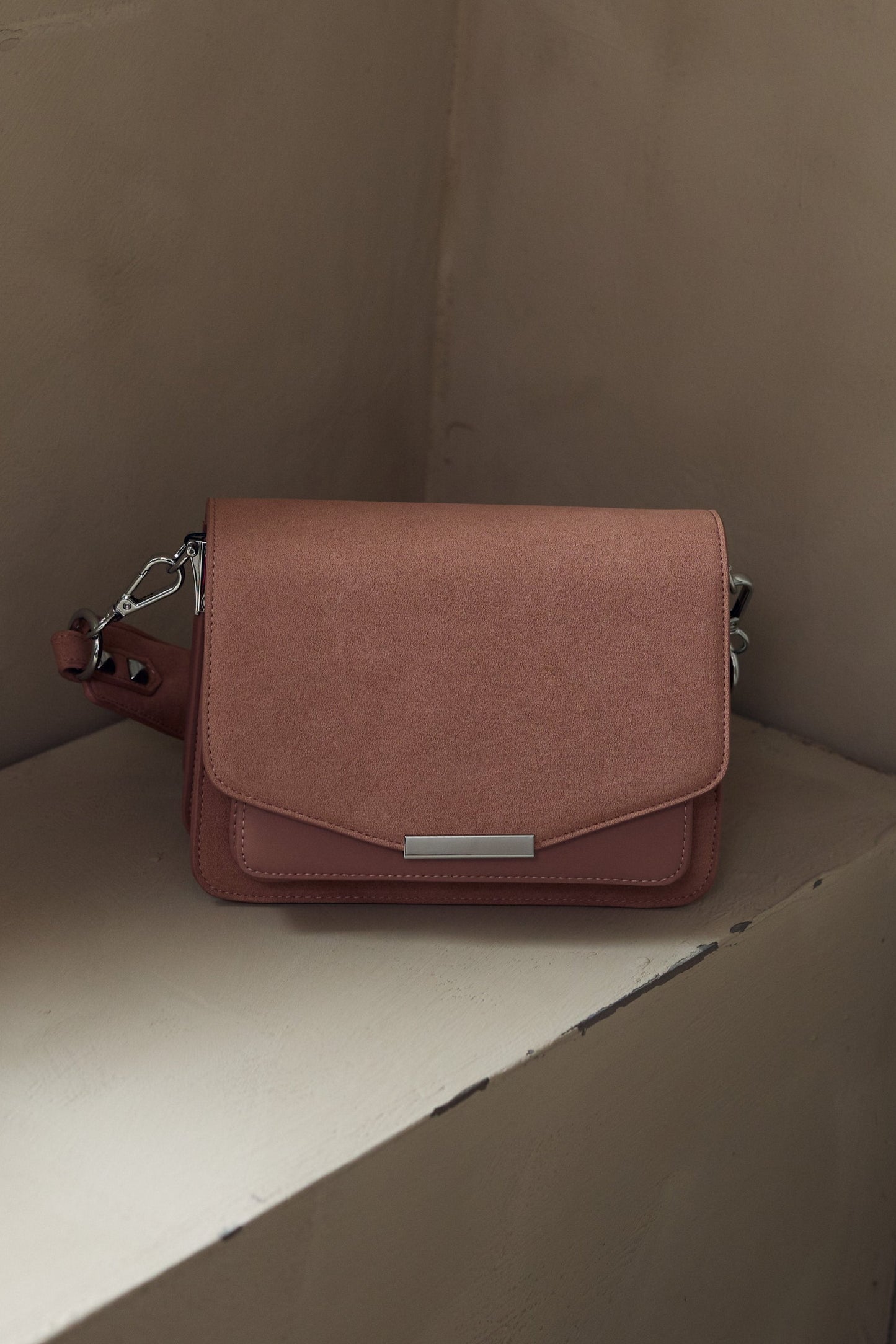 Noellas Blanca Bag Medium Washed Pink. Køb Tasker hos www.noellafashion.dk
