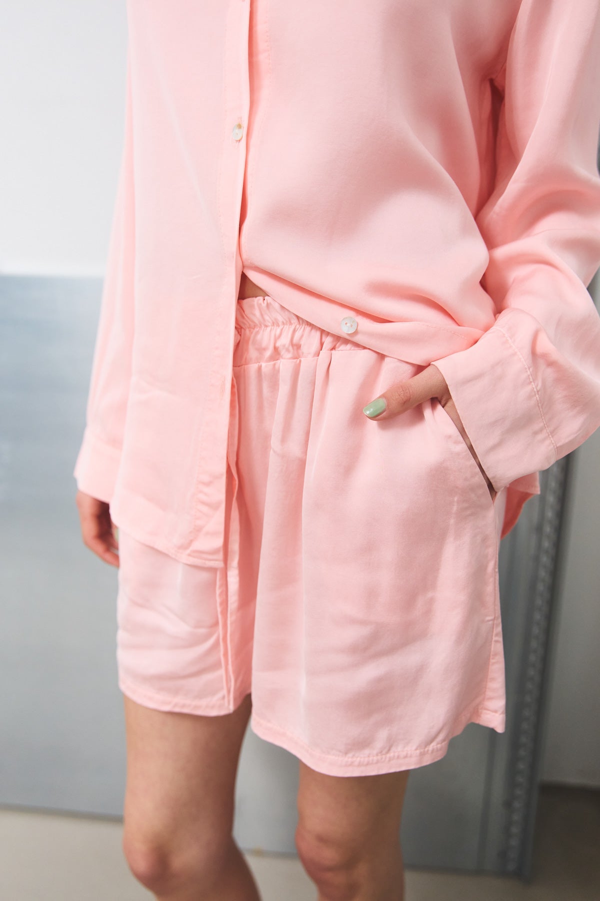 Noellas Kayli Shorts Shell Pink. Køb Shorts hos www.noellafashion.dk