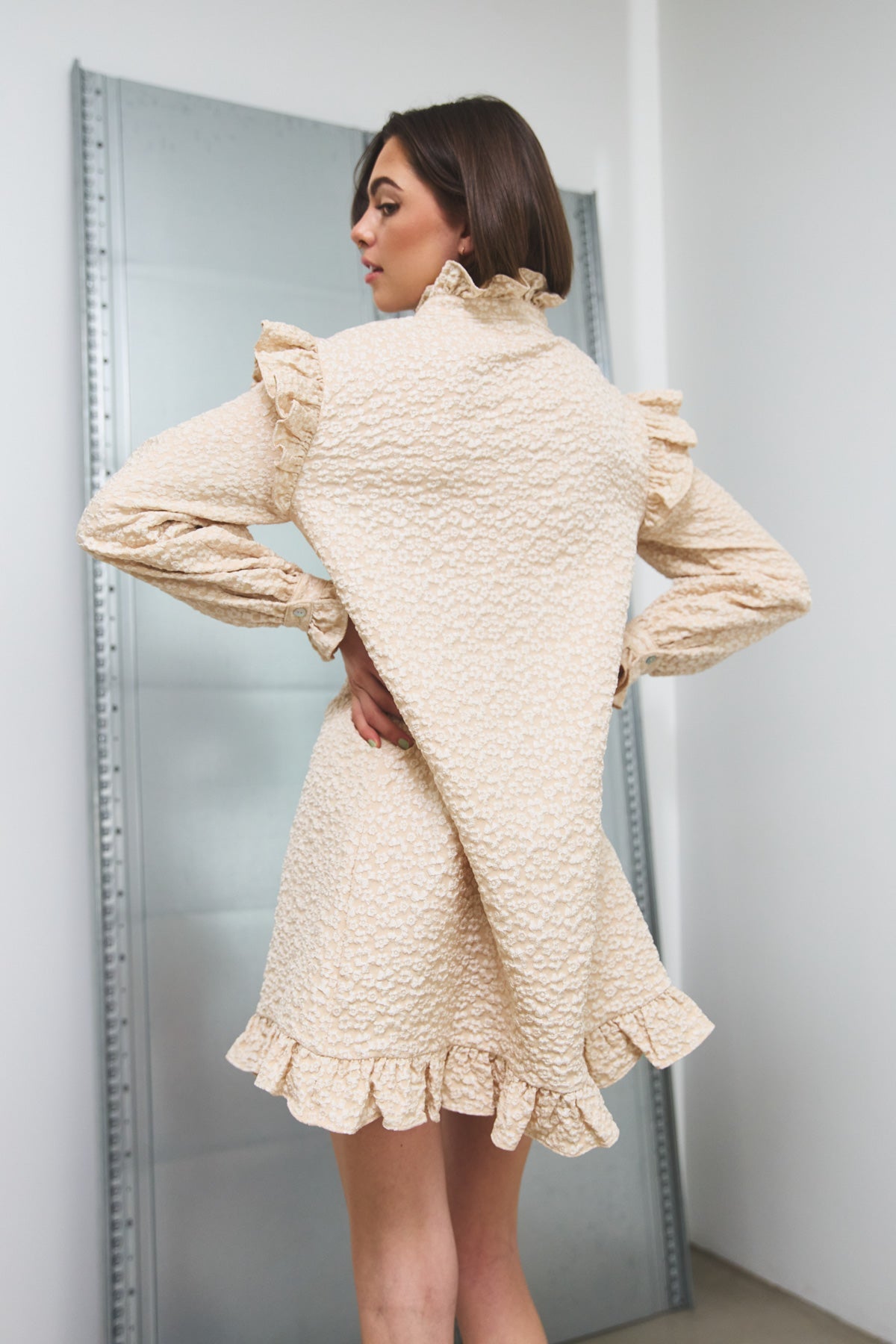 Reno Ruby Ruffle Dress Oyster
