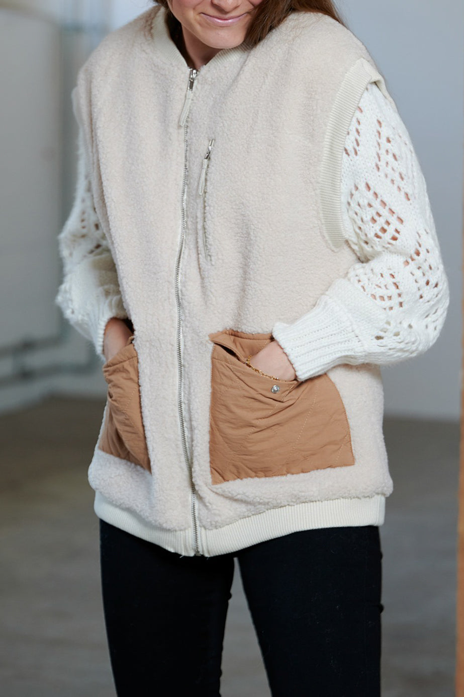 Effi Pile Vest Polyester Camel/sand Mix