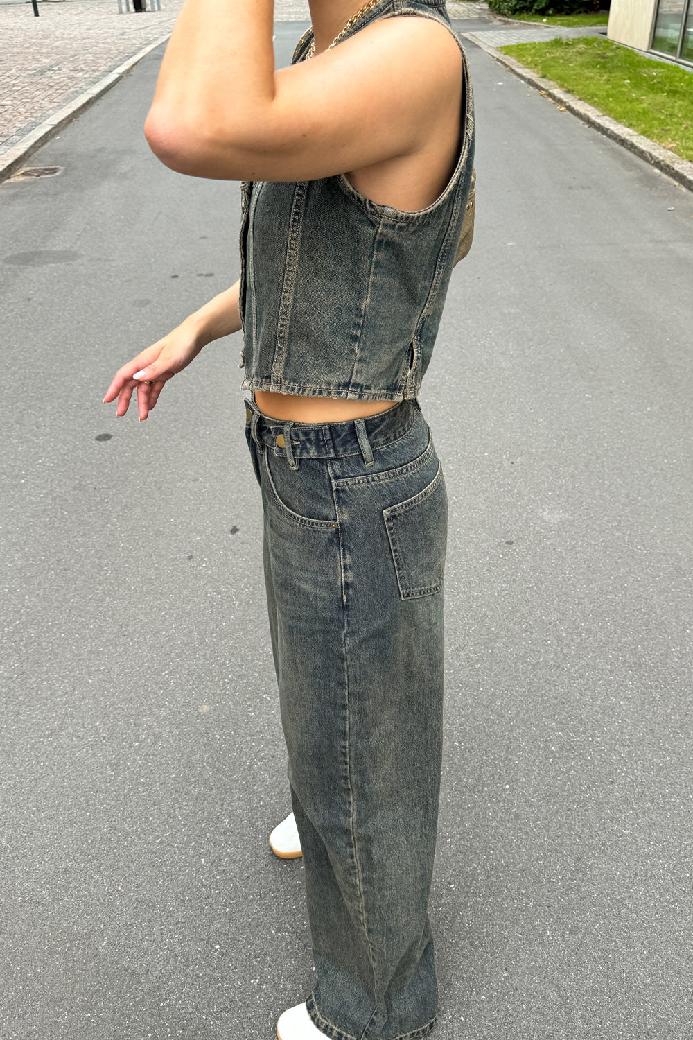 Jolie Jeans Worn Blue Wash