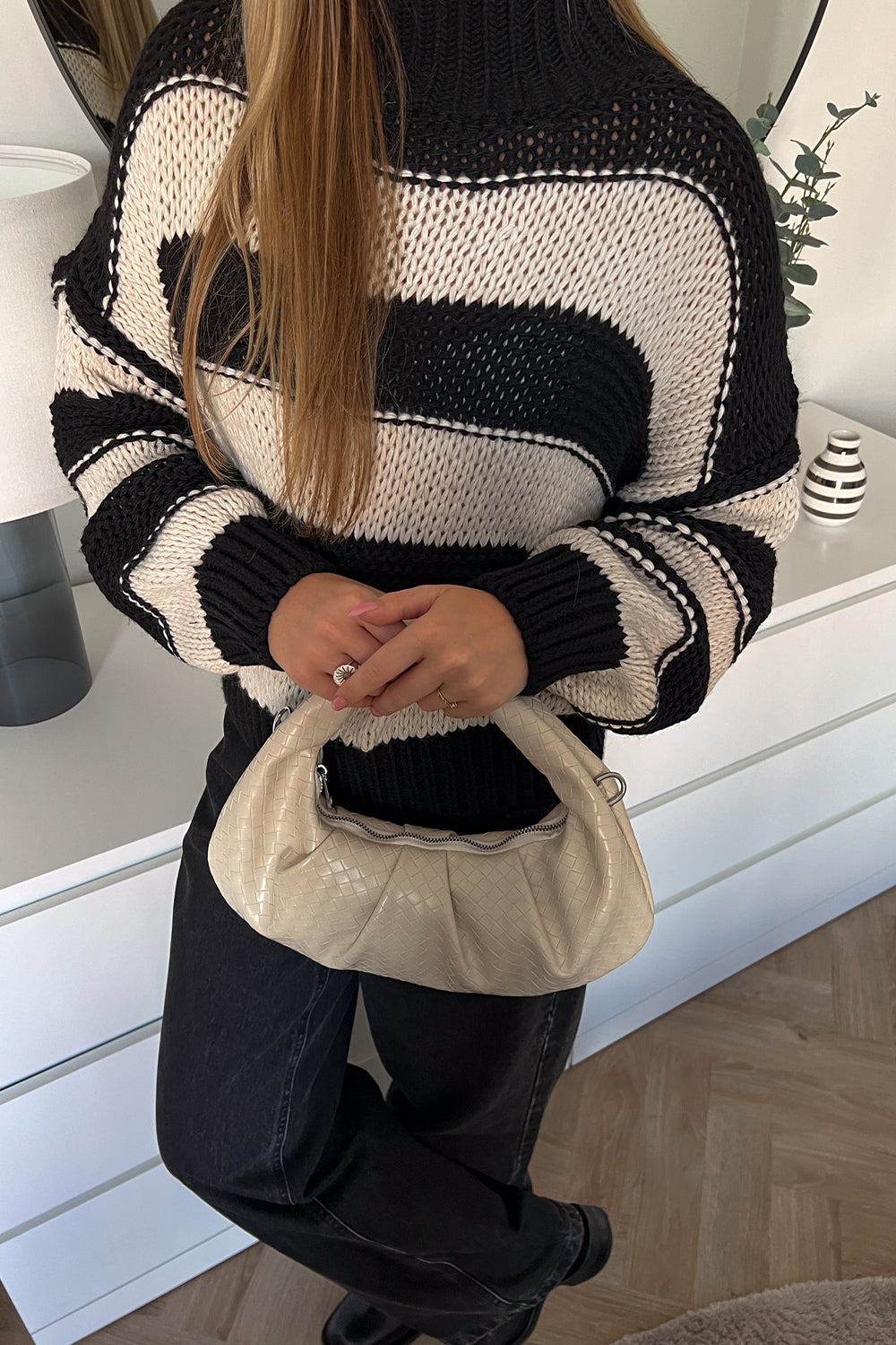 Kath Knit Black Ivory Stripe