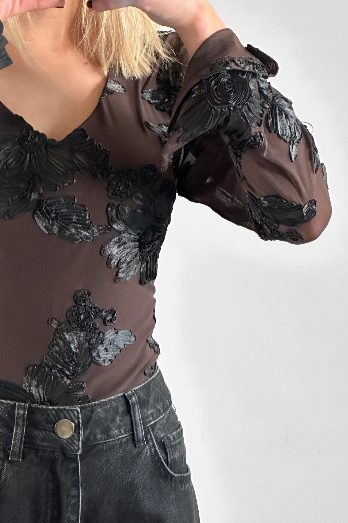 Lucille Top Chocolate Black