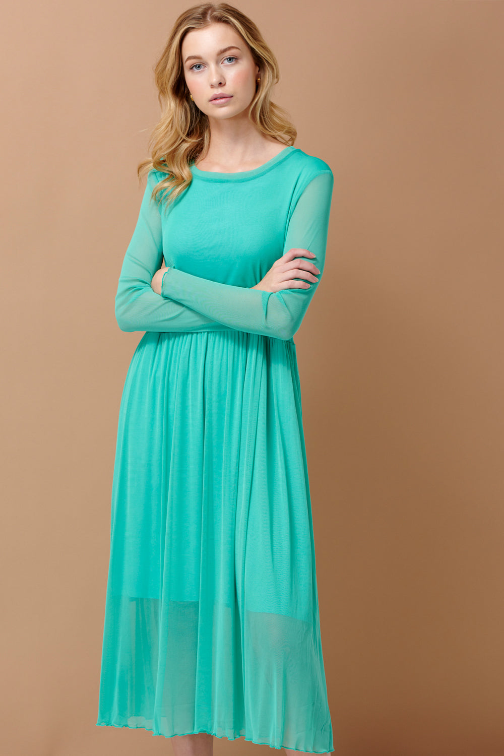 Noellas Sadie Mesh Dress Green. Køb Kjoler hos www.noellafashion.dk