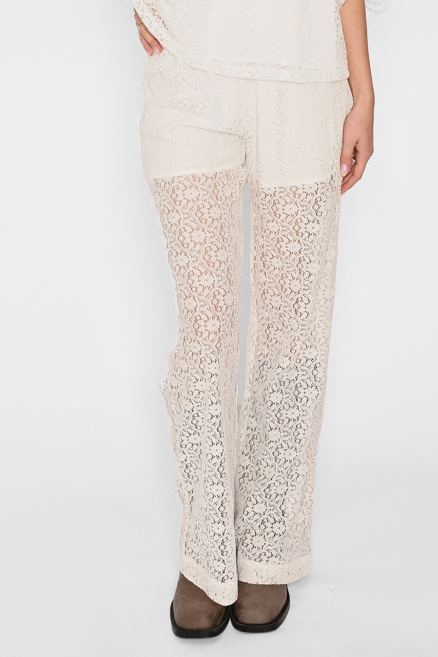 Shelly Broderie Pants Offwhite