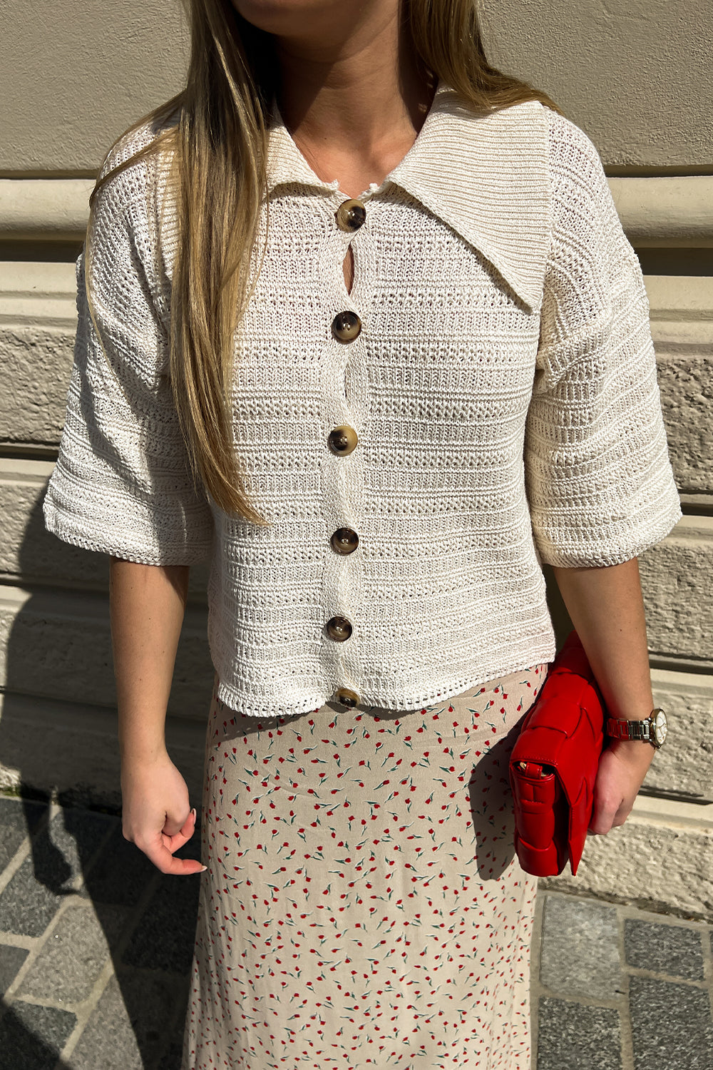 Noellas Shira Knit Cardigan Ivory. Køb Striktrøjer hos www.noellafashion.dk