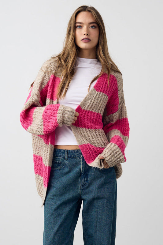 Noellas Lily Knit Cardigan Clementine stripe. Køb Cardigans hos www.noellafashion.dk