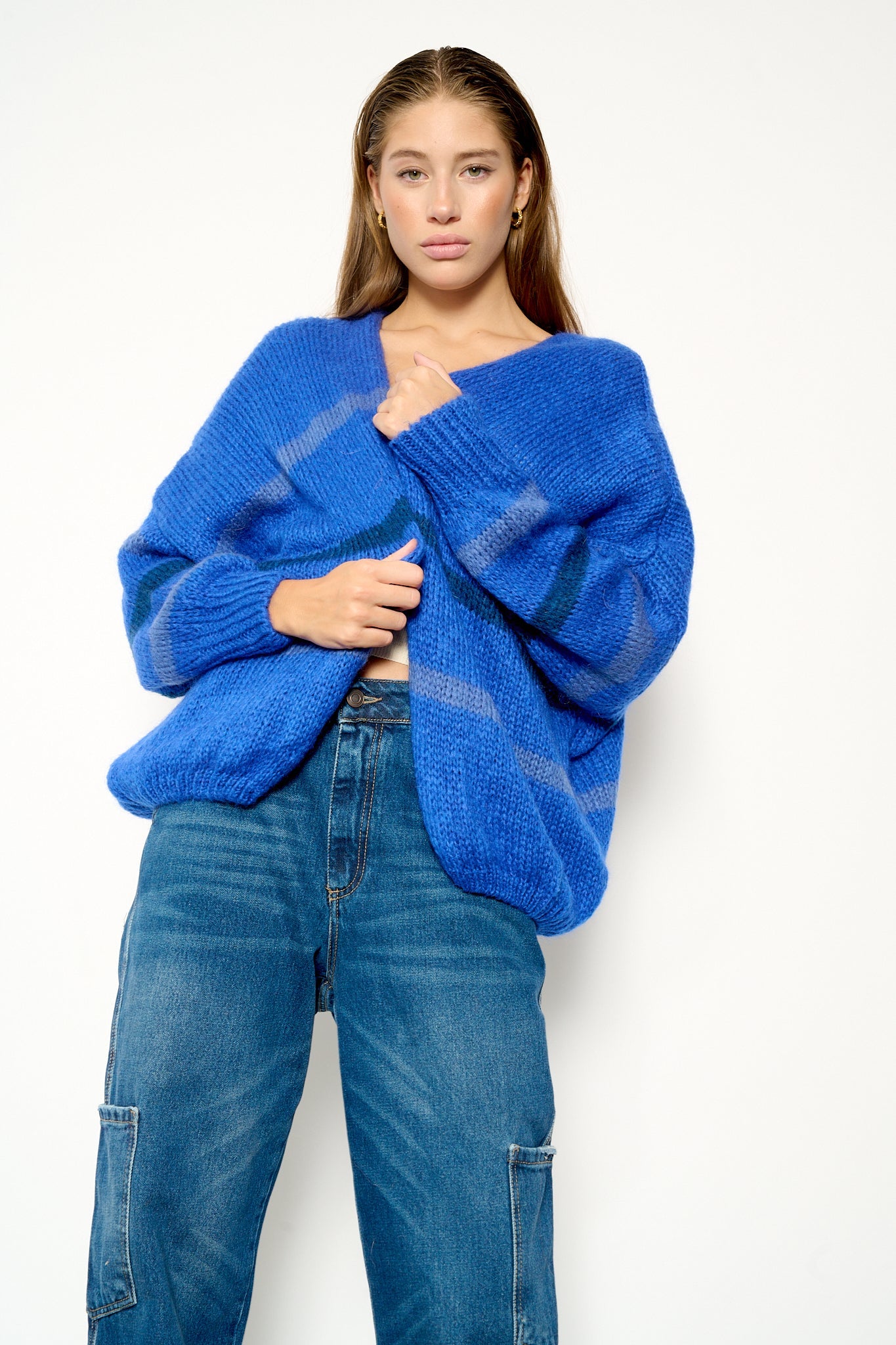 Noellas Prisca Knit Cardigan Blue Mix. Køb Cardigans hos www.noellafashion.dk