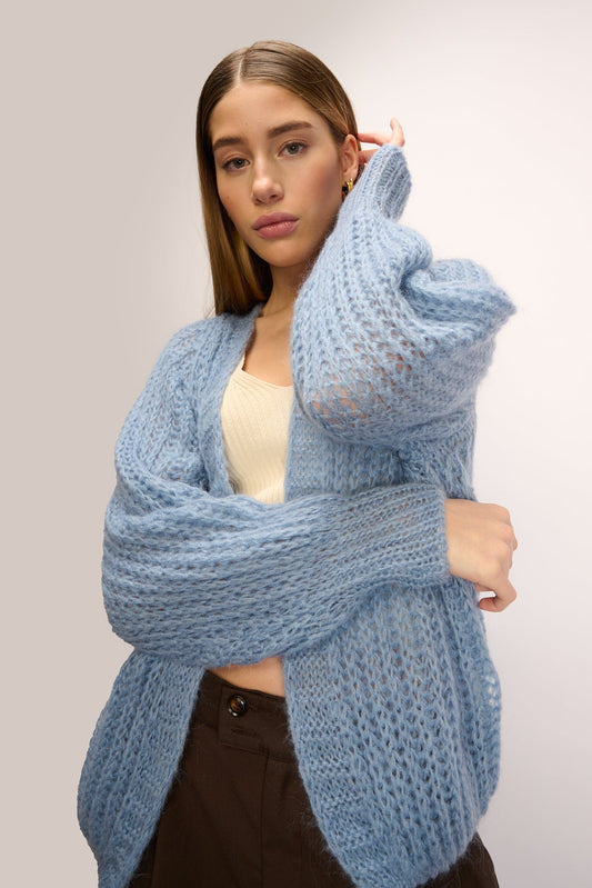 Noellas Joseph Knit Cardigan Dusty Blue. Køb Cardigans hos www.noellafashion.dk