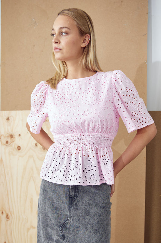 Noellas Joi Blouse Light Pink. Køb Bluser hos www.noellafashion.dk