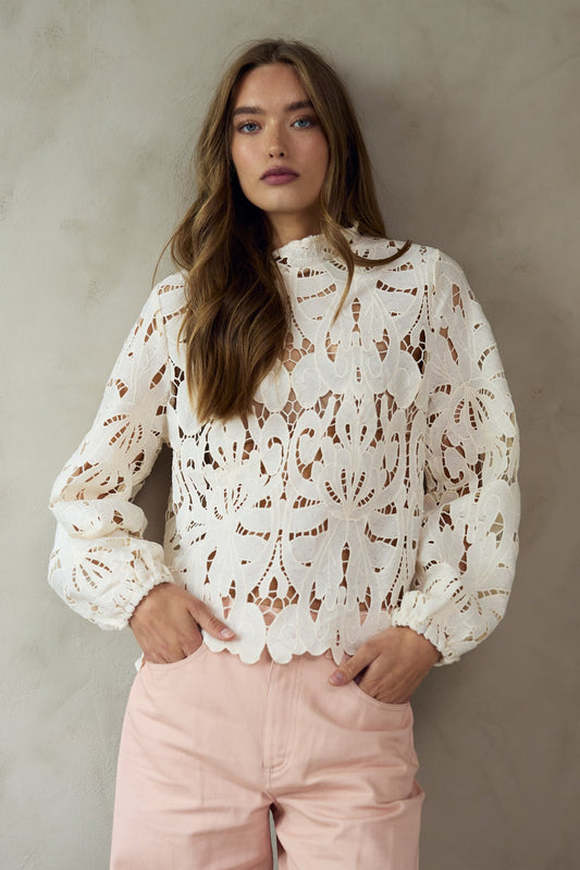 Noellas Kimika Blouse Ivory. Køb Bluser hos www.noellafashion.dk