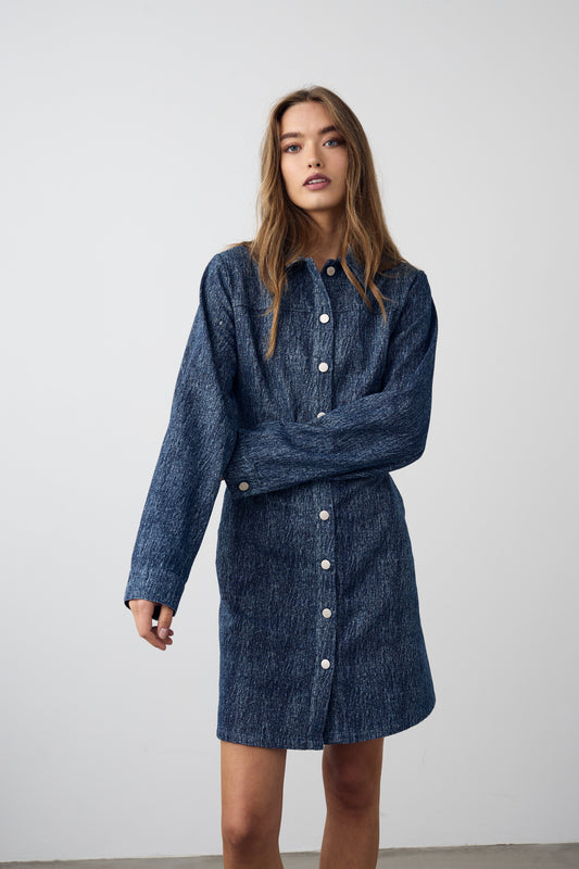 Noellas Benita Ls Dress Blue Snow Wash. Køb Kjoler hos www.noellafashion.dk