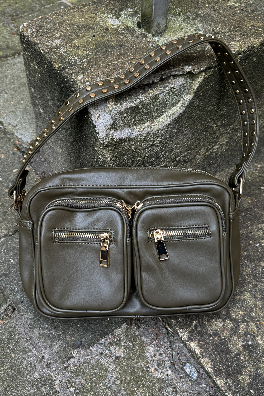 Noellas Celina Bag w. Gold Dark Olive. Køb Tasker hos www.noellafashion.dk