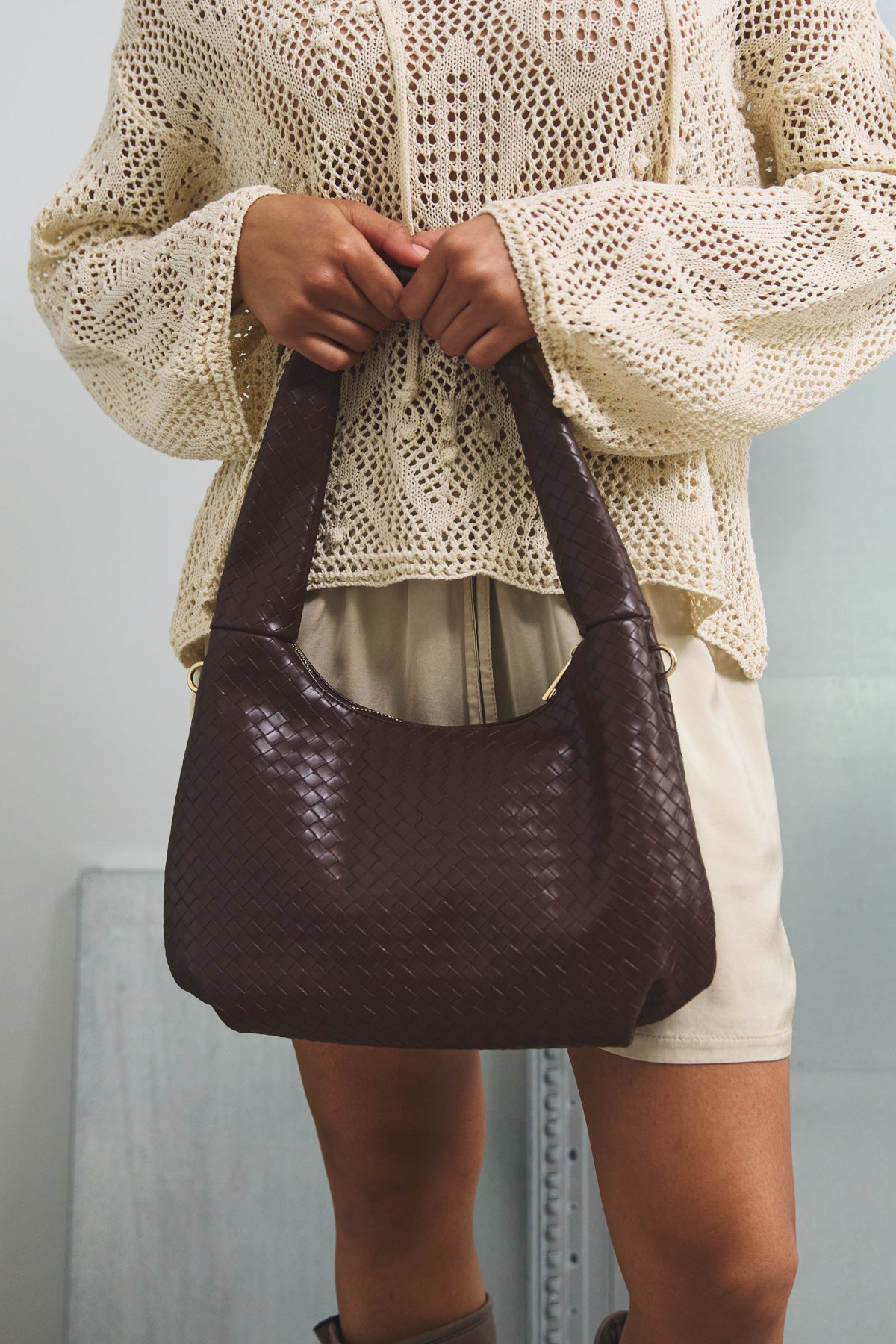 Noellas Peony Bag Dark Brown. Køb Tasker hos www.noellafashion.dk