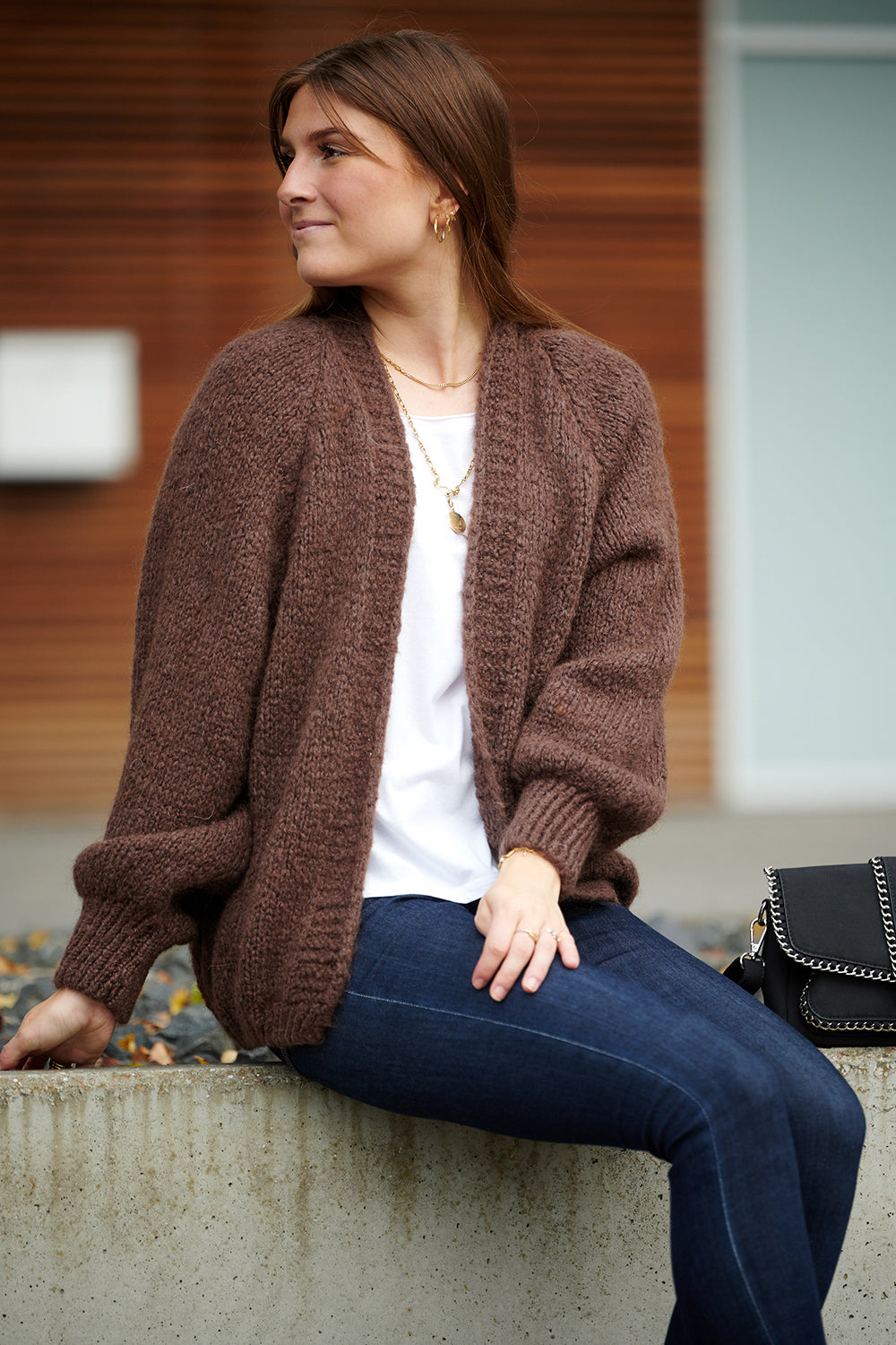 Fora Knit Cardigan Dark Brown