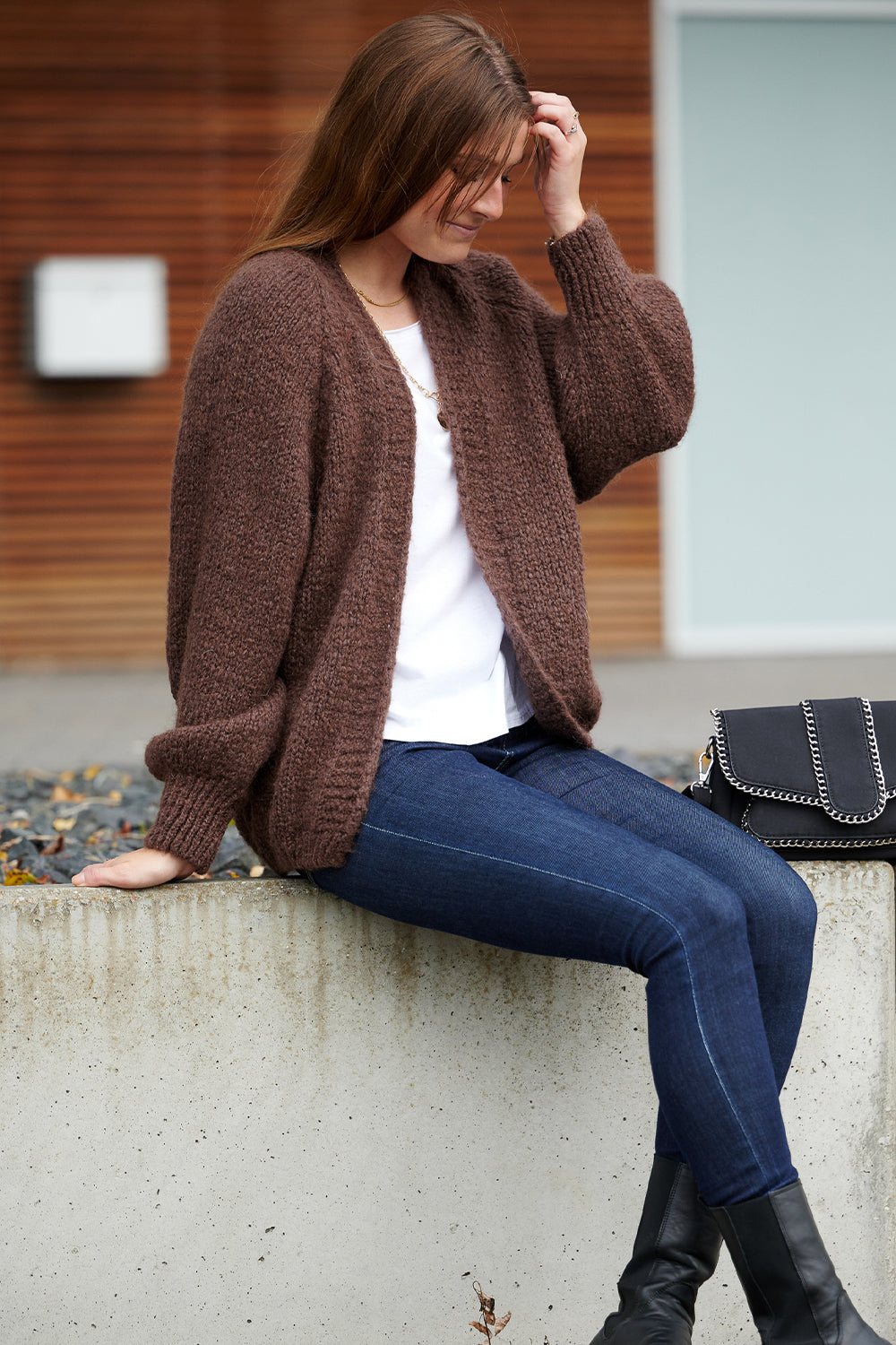 Fora Knit Cardigan Dark Brown