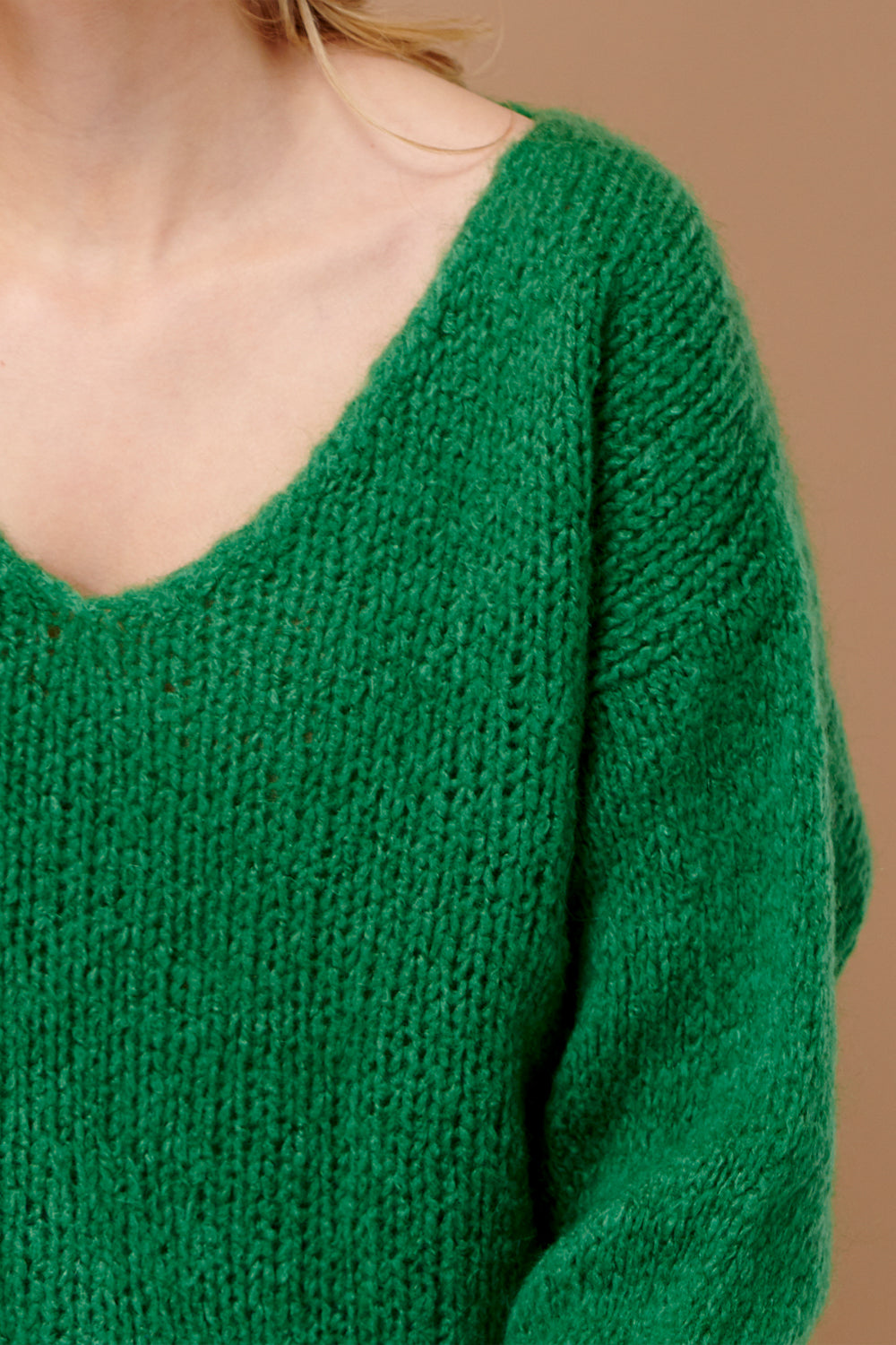 Fora Knit V-neck Sweater Green