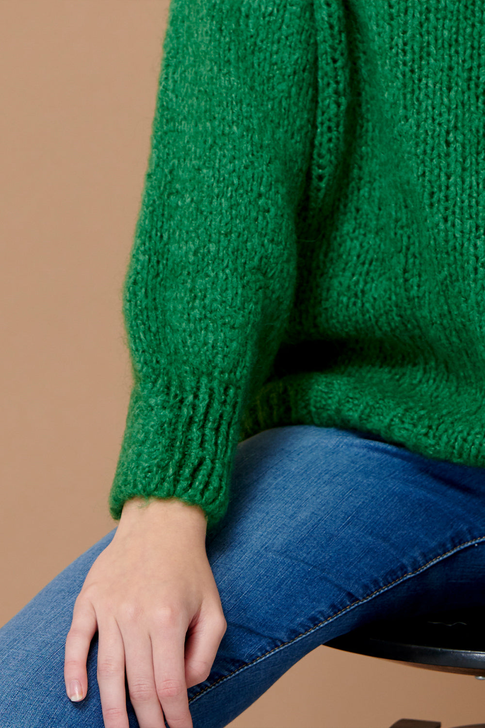 Fora Knit V-neck Sweater Green