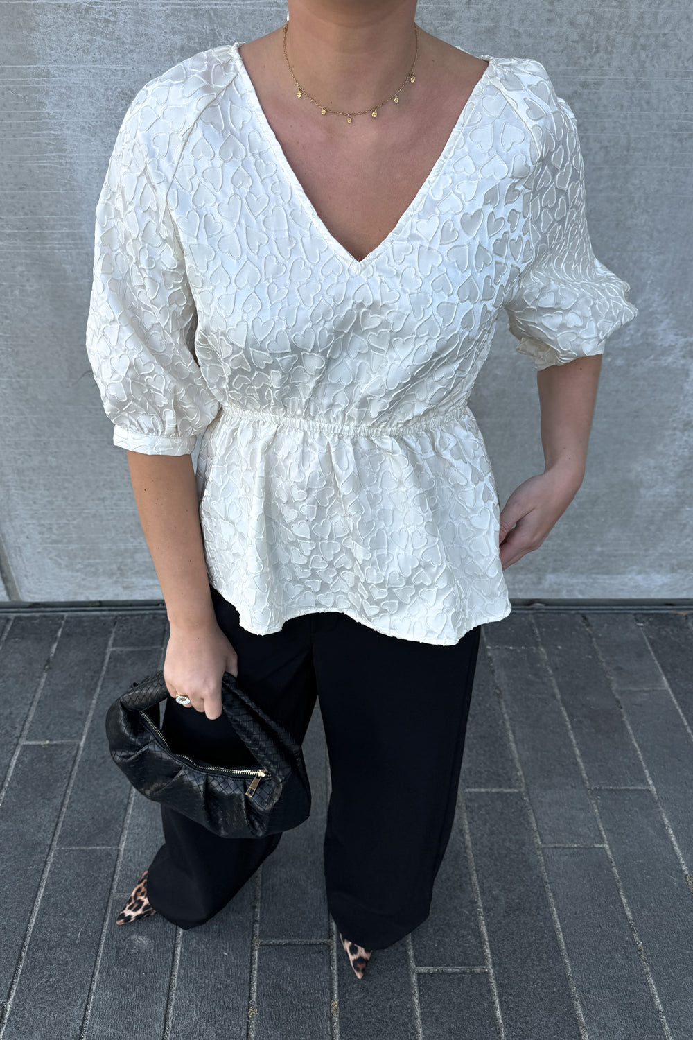 Noellas Jin Blouse Ivory. Køb Bluser hos www.noellafashion.dk