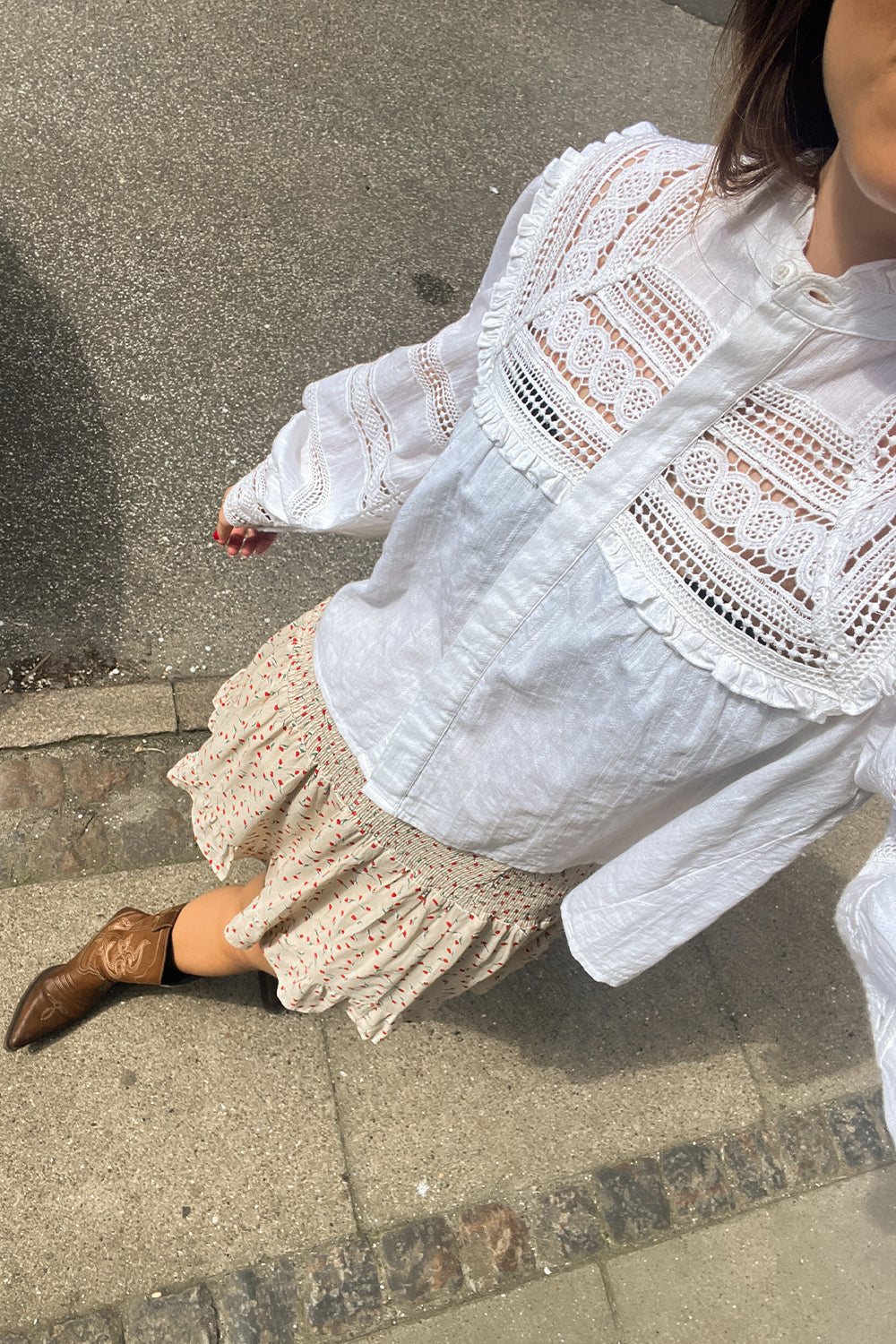 Noellas Joie Blouse Offwhite. Køb Bluser hos www.noellafashion.dk