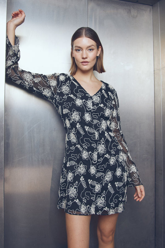Noellas Juanita Dress Black. Køb Kjoler hos www.noellafashion.dk
