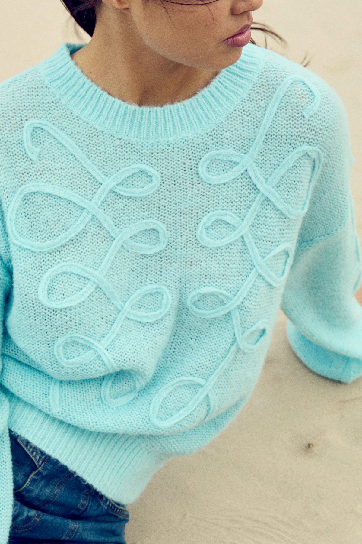 Noellas Karessa Knit Daydream Blue. Køb Striktrøjer hos www.noellafashion.dk