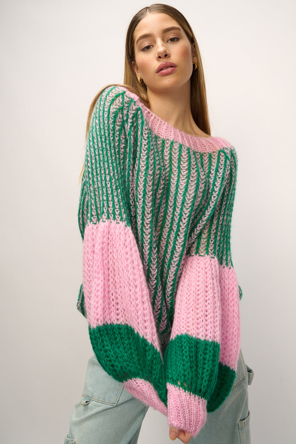 Noellas Liana Knit Sweater Green Bubblegum. Køb Striktrøjer hos www.noellafashion.dk