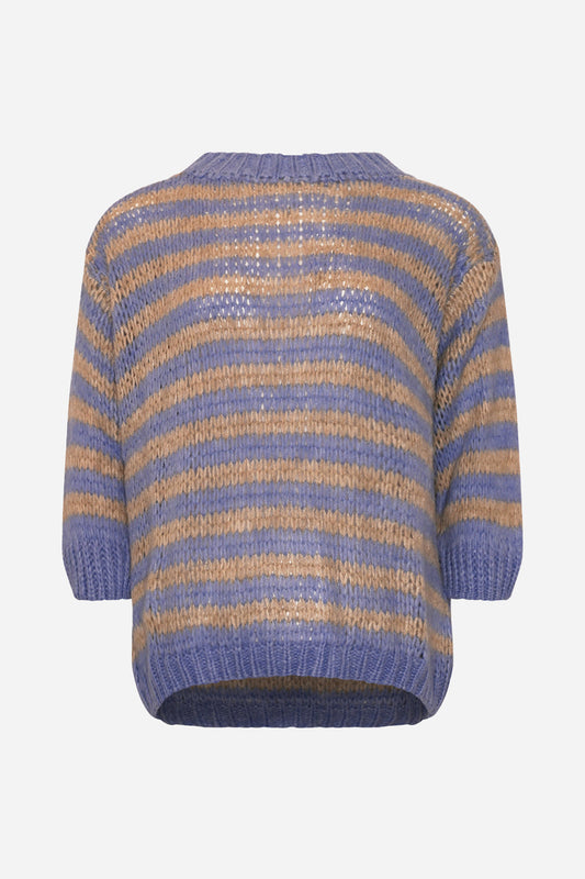 Noellas Lyla Knit Camryn Lavender stripe. Køb Striktrøjer hos www.noellafashion.dk
