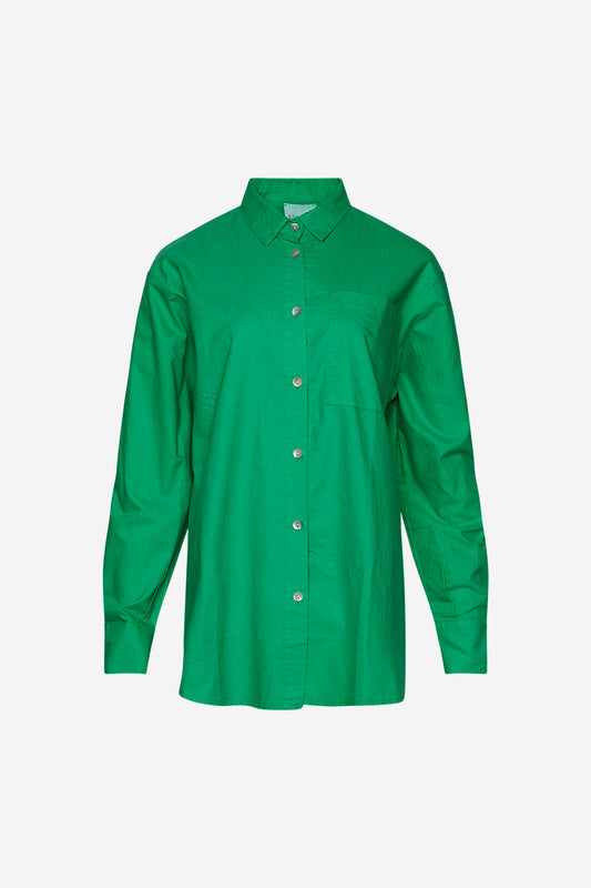 Noellas Mavis Oversize Shirt Grass Green. Køb Skjorter hos www.noellafashion.dk