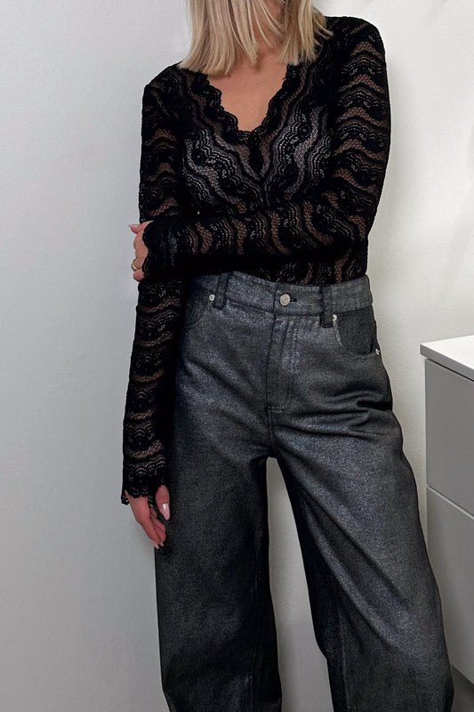 Noellas Kaylee Top Black. Køb Bluser hos www.noellafashion.dk