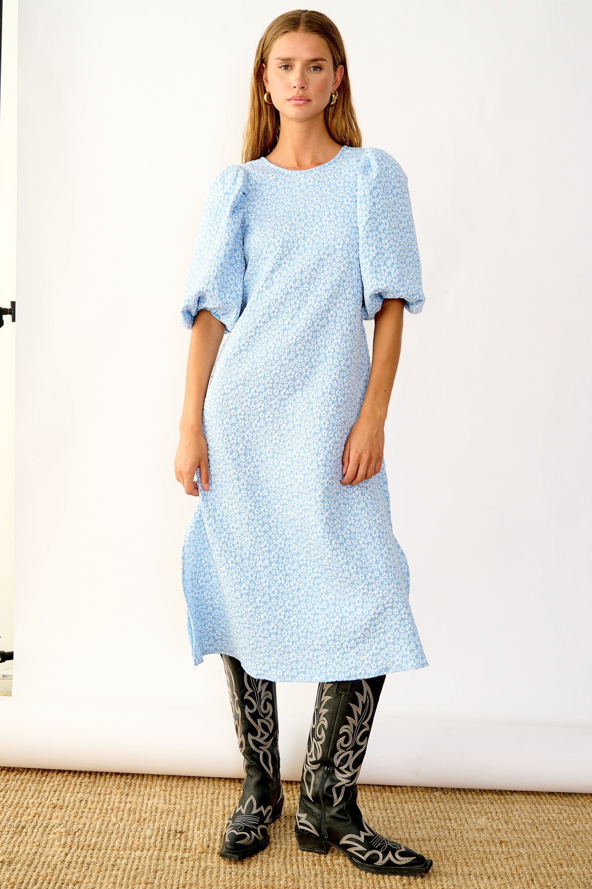 Noellas Reno Pastis Long Dress Light Blue. Køb Kjoler hos www.noellafashion.dk